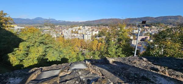 Sončno jutro in vzpon na Velenjski grad