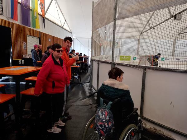 Ogled hokejskega turnirja