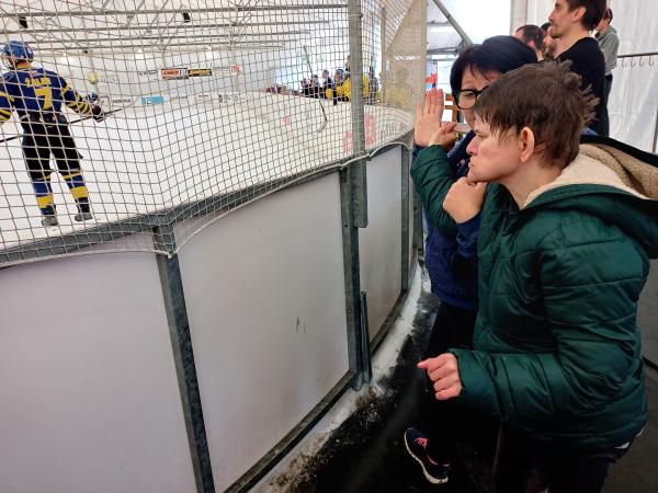 Ogled hokejskega turnirja