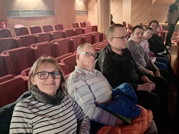 Obisk gledališke predstave, ki nas je spomnila na moč dobrote