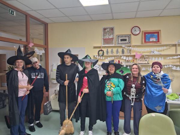 Ustvarjalna čarovnija v varstveni delavnici