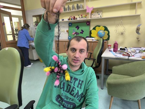 Ustvarjalna čarovnija v varstveni delavnici