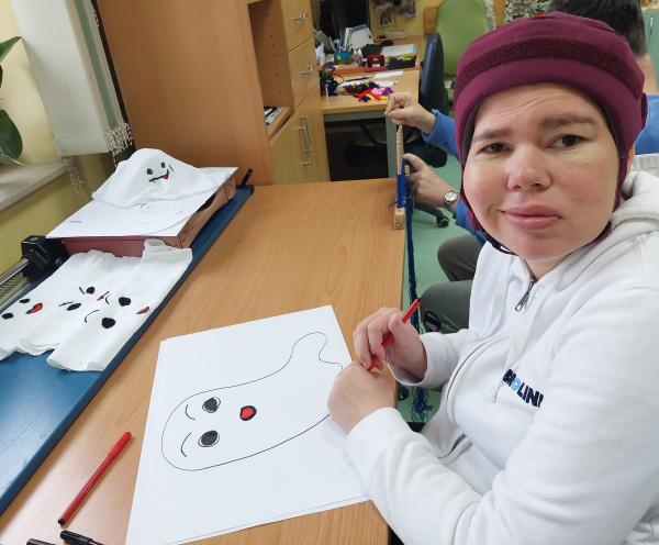 Ustvarjalna čarovnija v varstveni delavnici