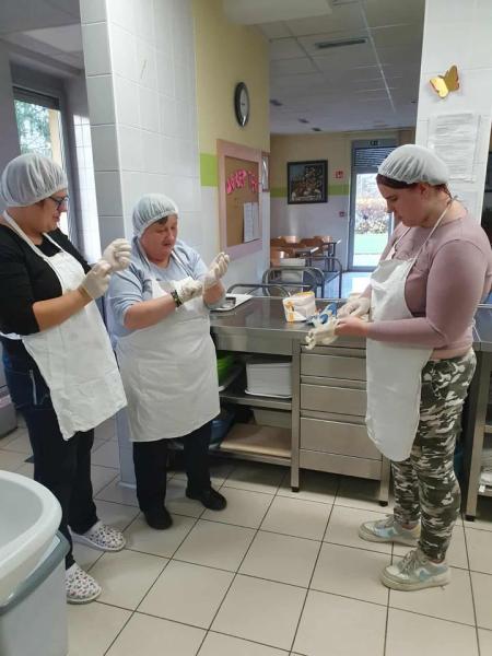 Čajanka ob branju Martina Krpana v Žalcu