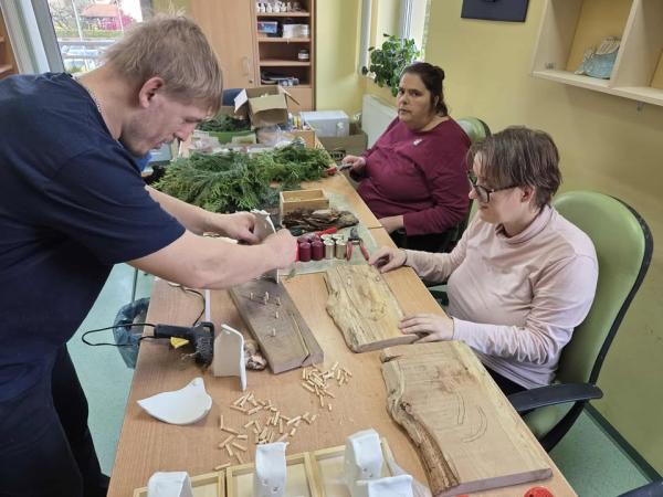 Postavitev jaslic v Vojniku