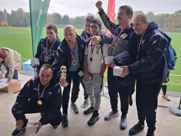 Odličen zaključek nogometne sezone – osvojili smo 1. mesto